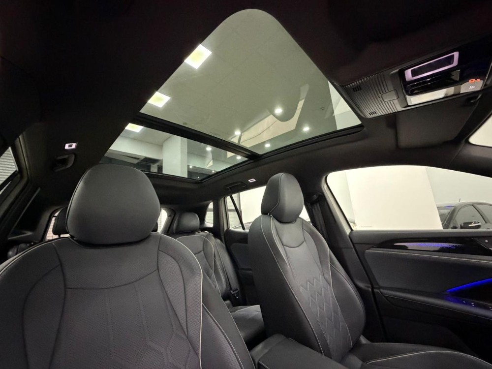 Volkswagen Tiguan R-Line — foto 14